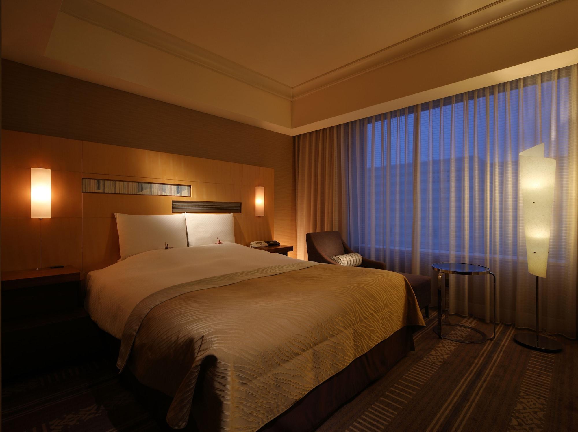 فندق أوكروا فوكوكا المظهر الخارجي الصورة A room at the hotel