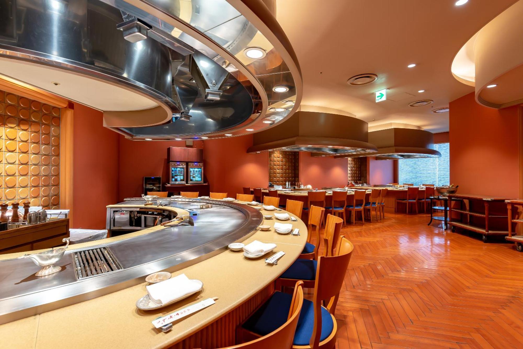 فندق أوكروا فوكوكا المظهر الخارجي الصورة Interior of a sushi-go-round