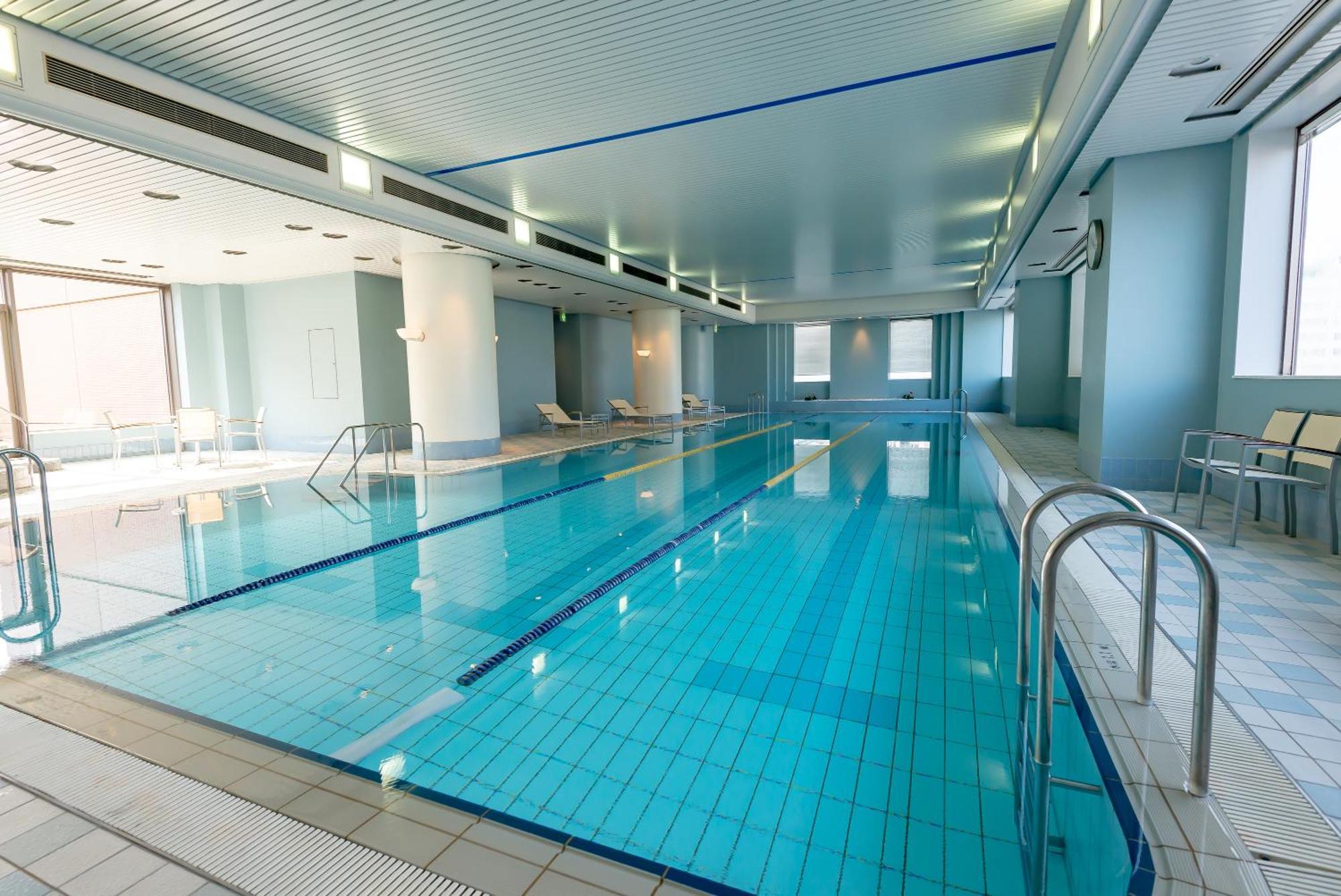 فندق أوكروا فوكوكا المظهر الخارجي الصورة Indoor pool