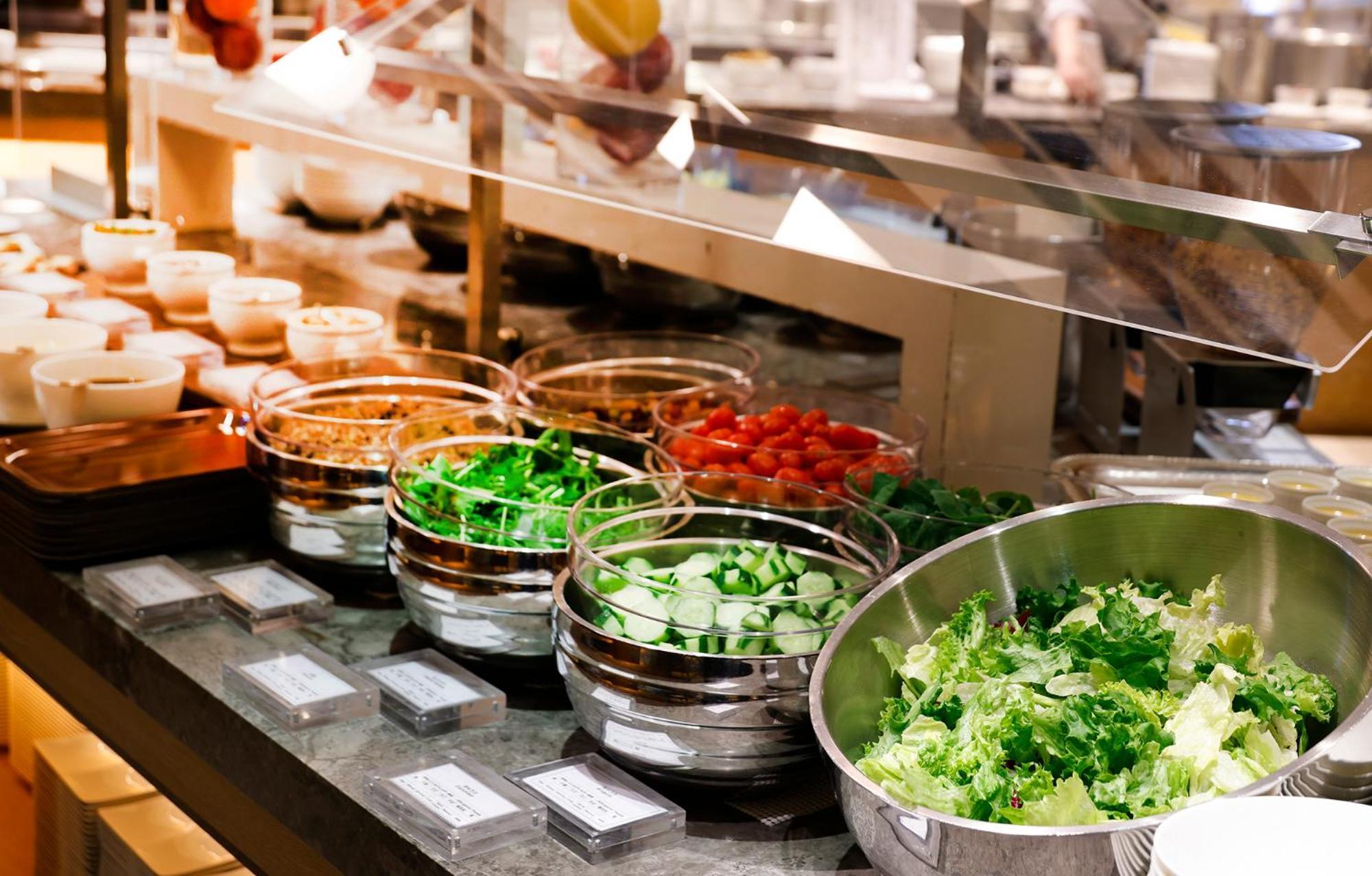 فندق أوكروا فوكوكا المظهر الخارجي الصورة A salad bar