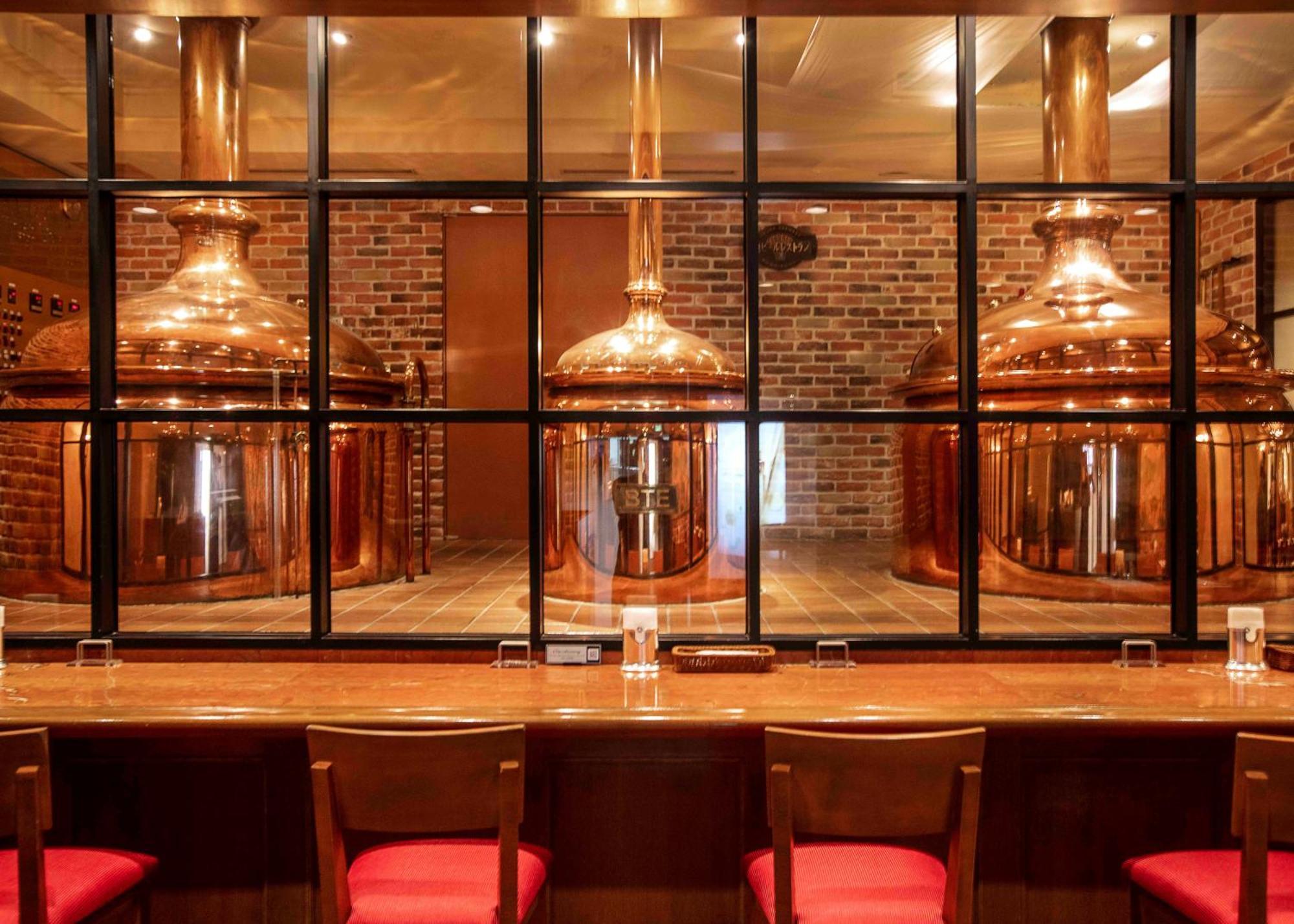 فندق أوكروا فوكوكا المظهر الخارجي الصورة The three stills at the Nikka Whisky Museum
